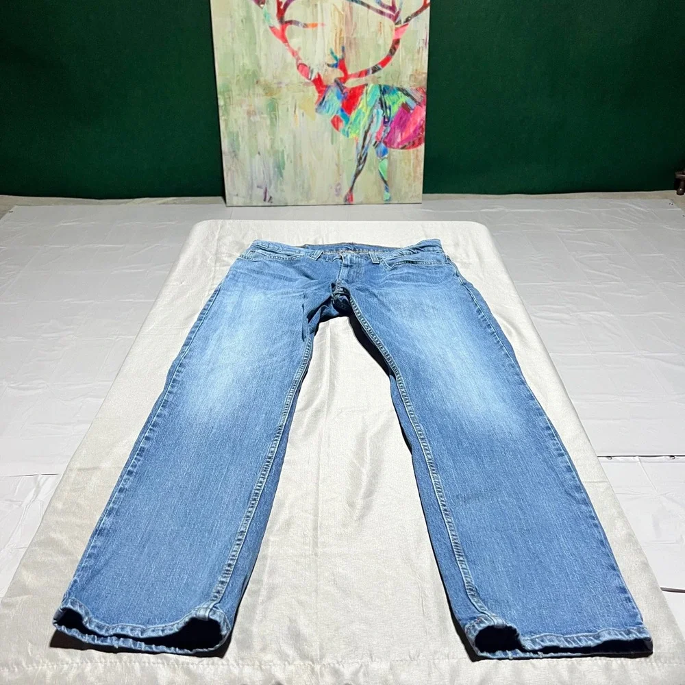 Levis 559 Relaxed Straight Jeans Mens 34x30 Medium Wash Blue Denim 00559-0590